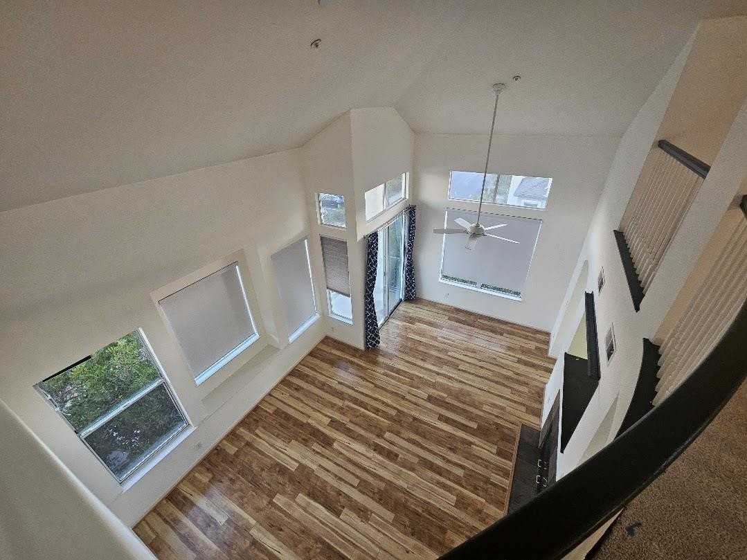 701 Baltic Cir - Photo 5 of 17