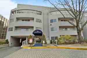 featured image of 100 Cuttermill Rd #2H