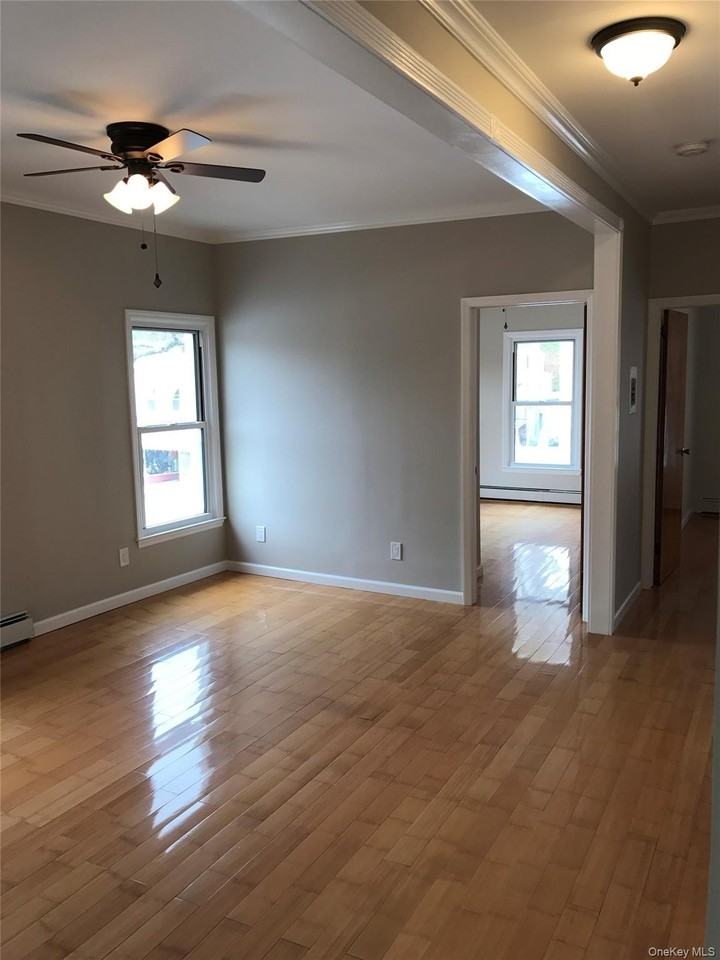 156 Main St #2 - Photo 6 of 16