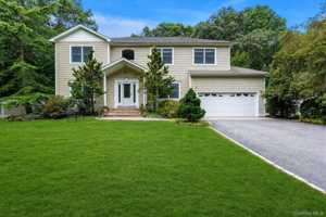 featured image of 25 Pashen Pl