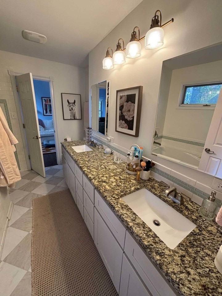 3325 N Racine Ave #A - Photo 7 of 16
