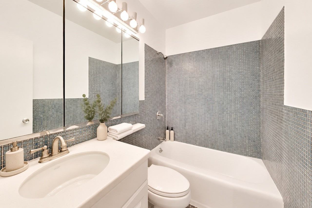 3600 N Lake Shore Dr #222 - Photo 7 of 18