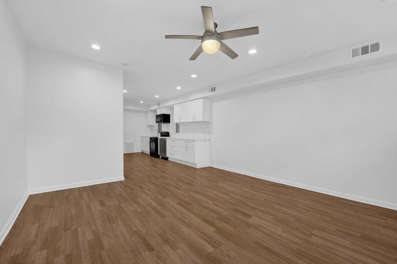 2937 N Washtenaw Ave #1 - Photo 6 of 22