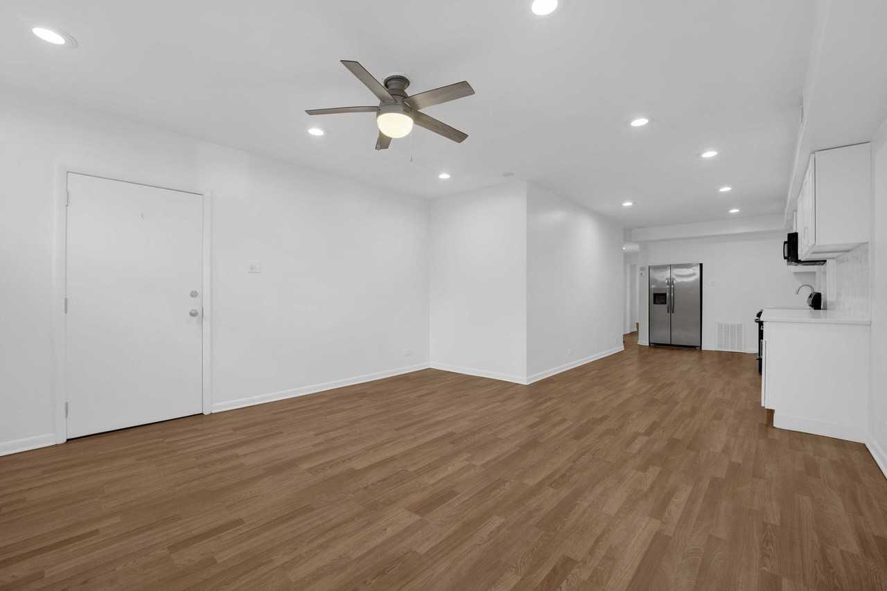 2937 N Washtenaw Ave #1 - Photo 7 of 22