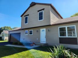 featured image of 1440 Carleton Ave