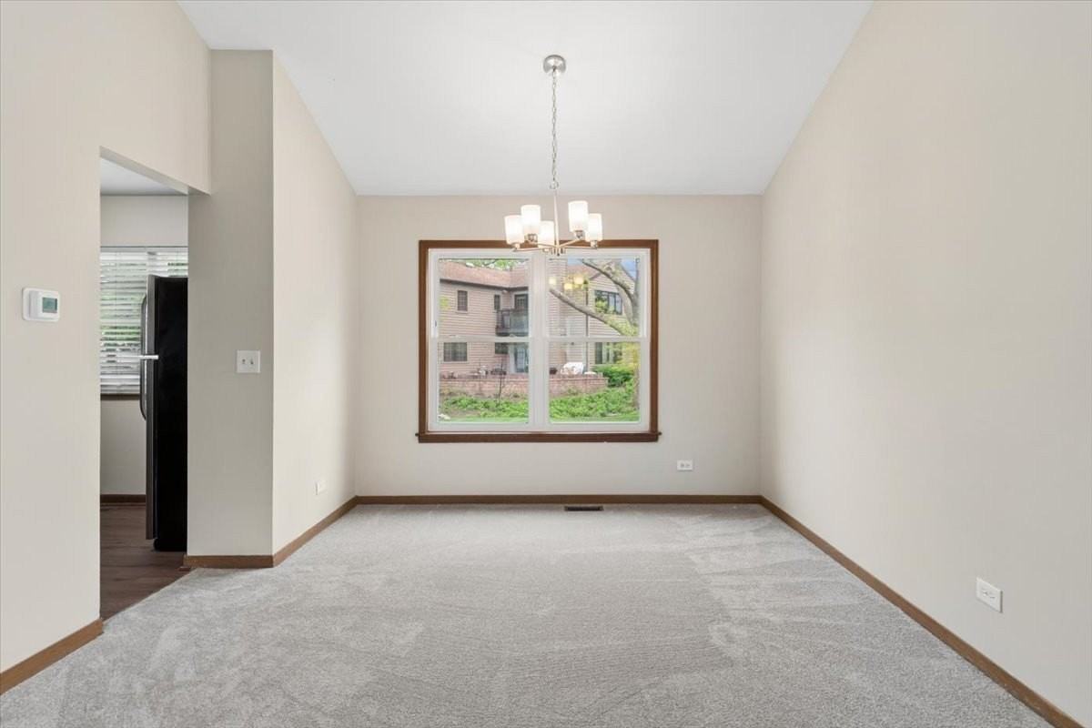 1440 Carleton Ave - Photo 5 of 21