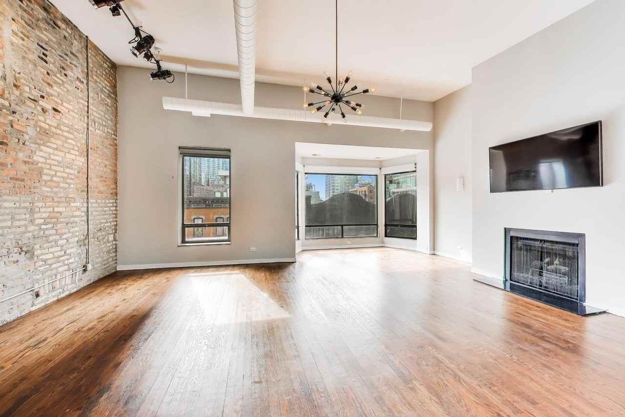 503 N Wells St #3 - Photo 3 of 24