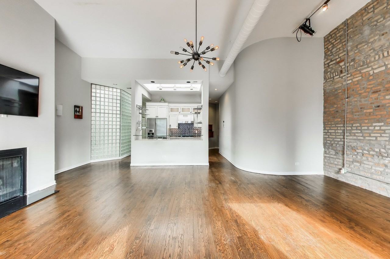 503 N Wells St #3 - Photo 6 of 24