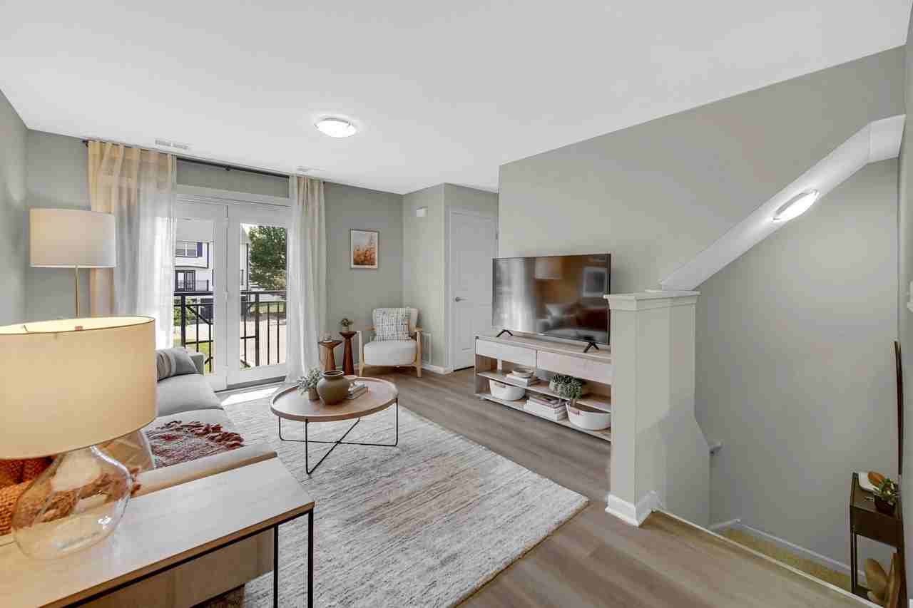 368 Haydn Ct #368 - Photo 5 of 30