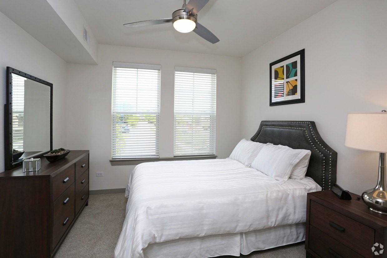 680 E Algonquin Rd #1312 - Photo 6 of 22