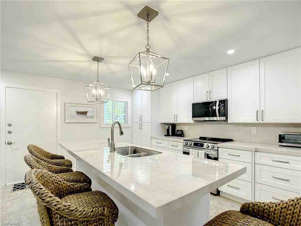 507 Broad Ave S - Photo 6 of 45