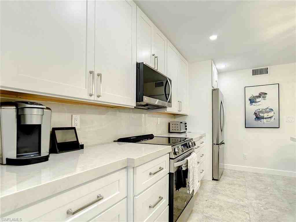 507 Broad Ave S - Photo 7 of 45