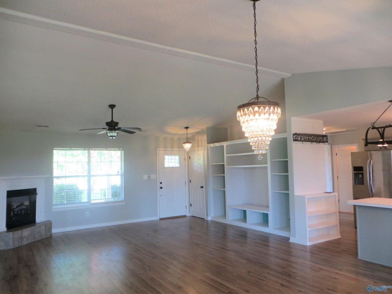 105 Royalty Ct - Photo 4 of 23