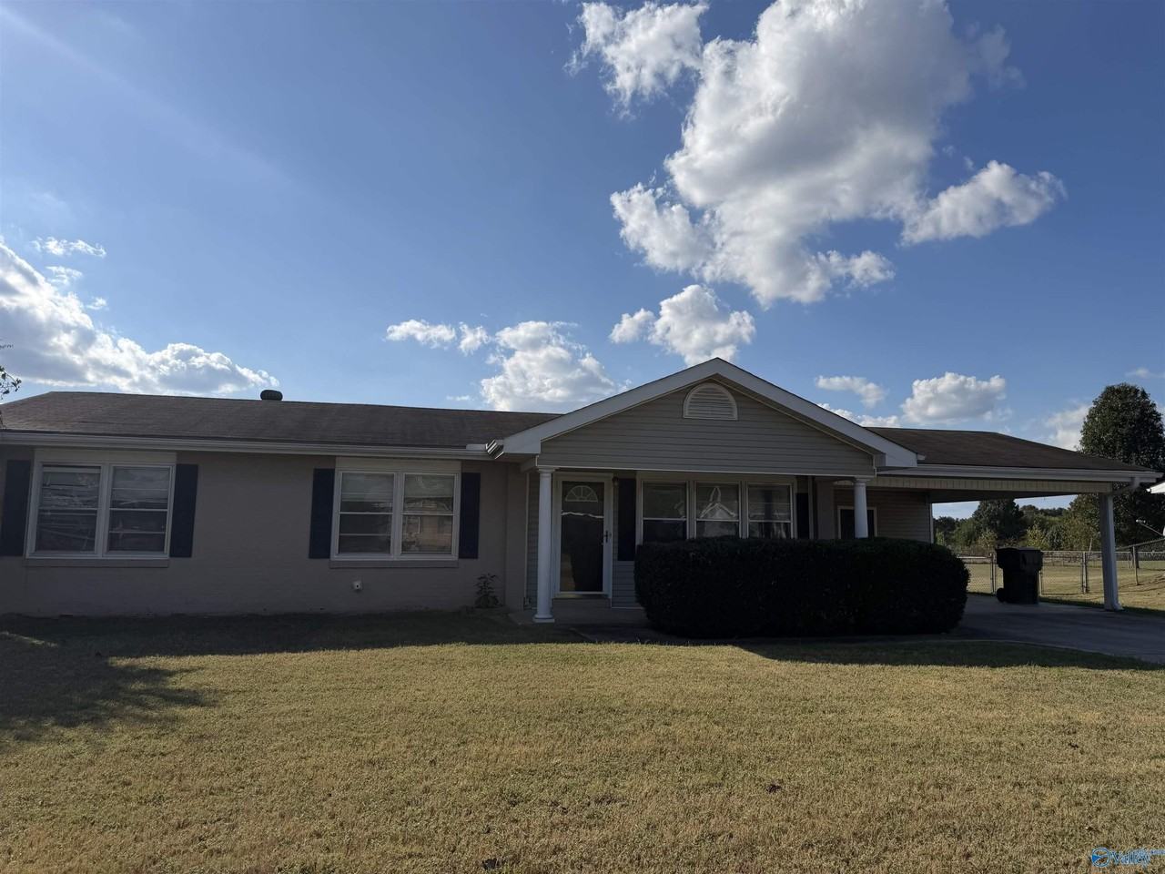 266 Agua Dr - Photo 2 of 12