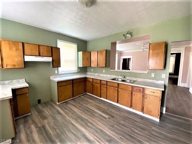 548 Woodlawn Ave - Photo 2 of 14