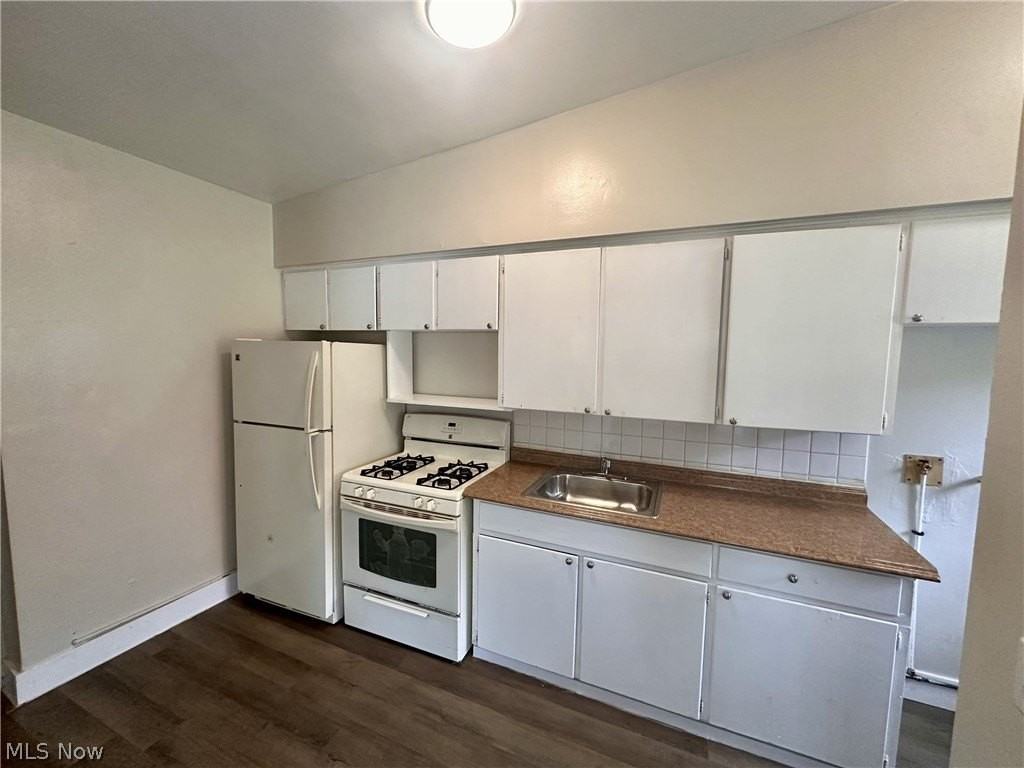 2356 Newton St - Photo 5 of 7