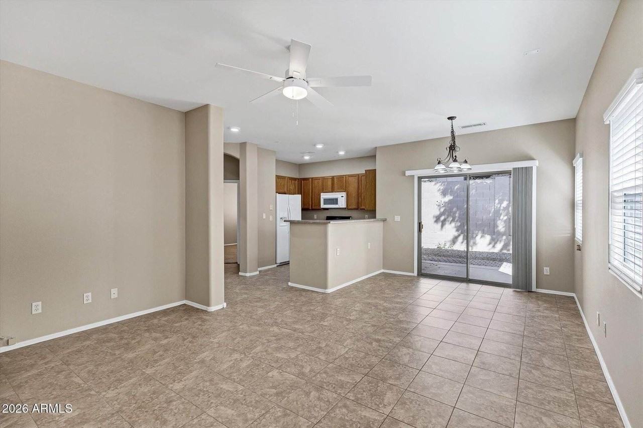 44 S Greenfield Rd - Photo 7 of 24