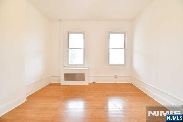 243 Washington Pl #1stFL - Photo 5 of 8