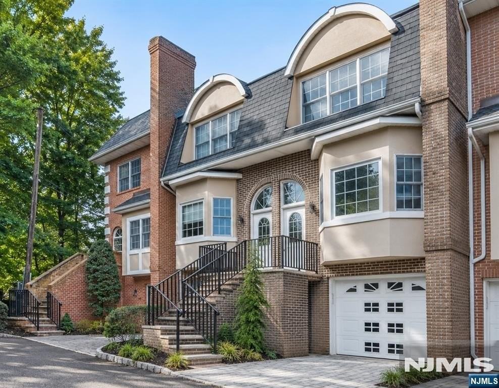 116 Stonegate Trl #116 - Photo 2 of 27