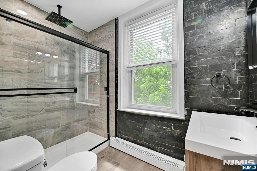 363 Mount Prospect Ave #2 - Photo 5 of 8