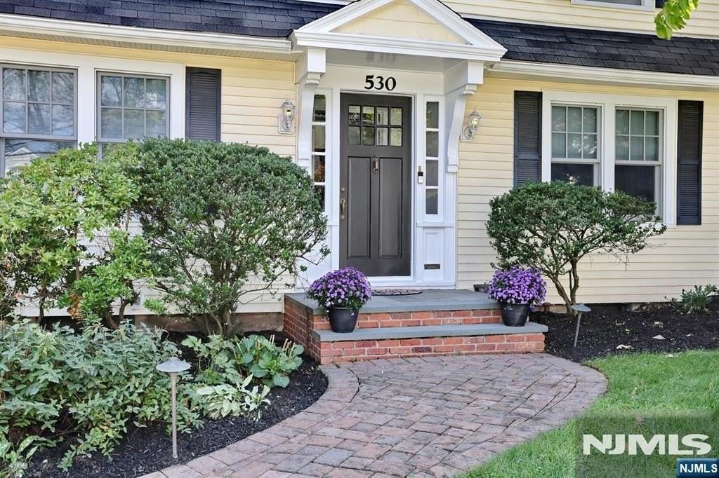 530 Rock Rd - Photo 2 of 33