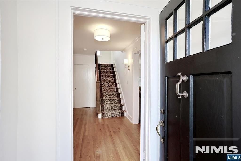530 Rock Rd - Photo 3 of 33