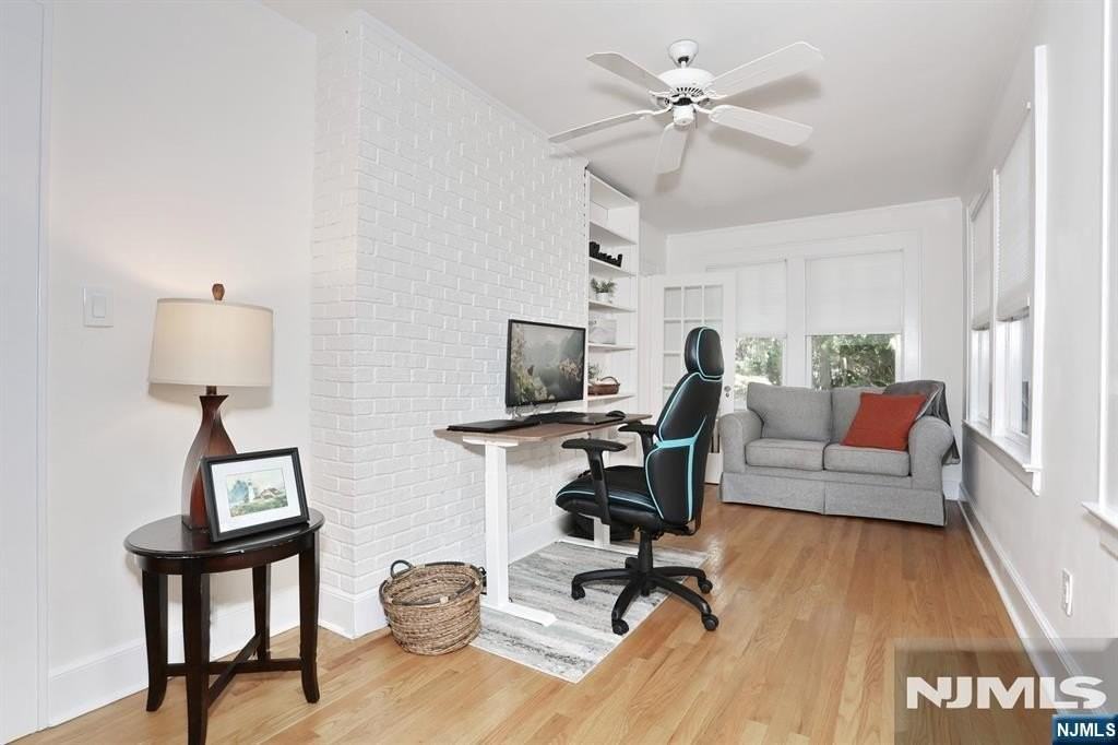 530 Rock Rd - Photo 7 of 33