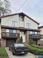featured image of 9 Manhattan Pl #GF