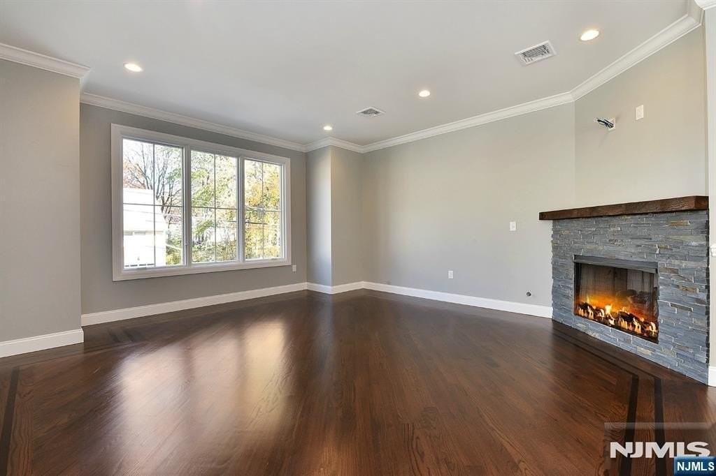 290 Tom Hunter Rd #B - Photo 5 of 28