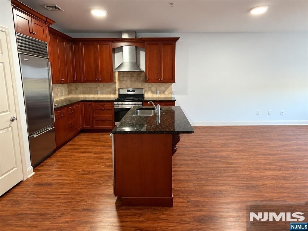 90 Park Ave #202 - Photo 5 of 22