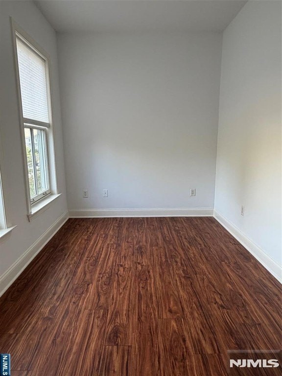 90 Park Ave #202 - Photo 7 of 22