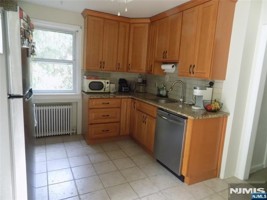 featured image of 33 Wyndham Rd