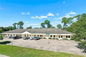featured image of 1379 Corporate Square Blvd