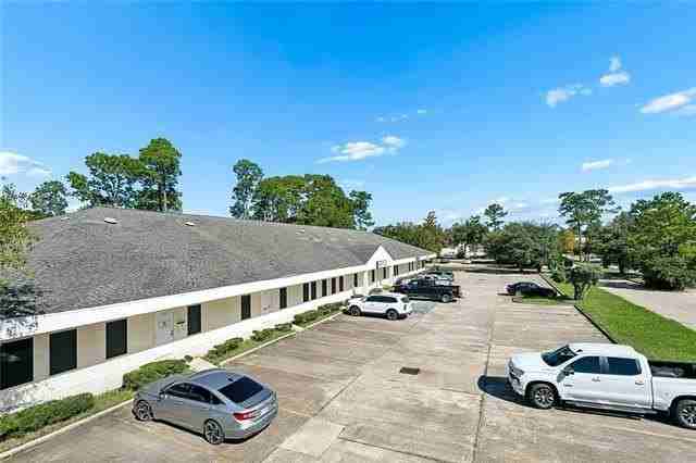 1379 Corporate Square Blvd - Photo 3 of 16