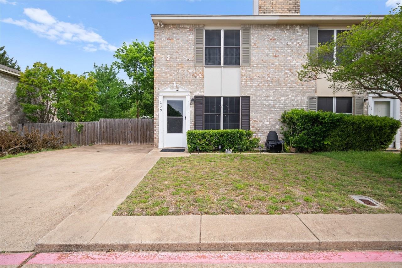 139 Graystone Pl - Photo 2 of 24