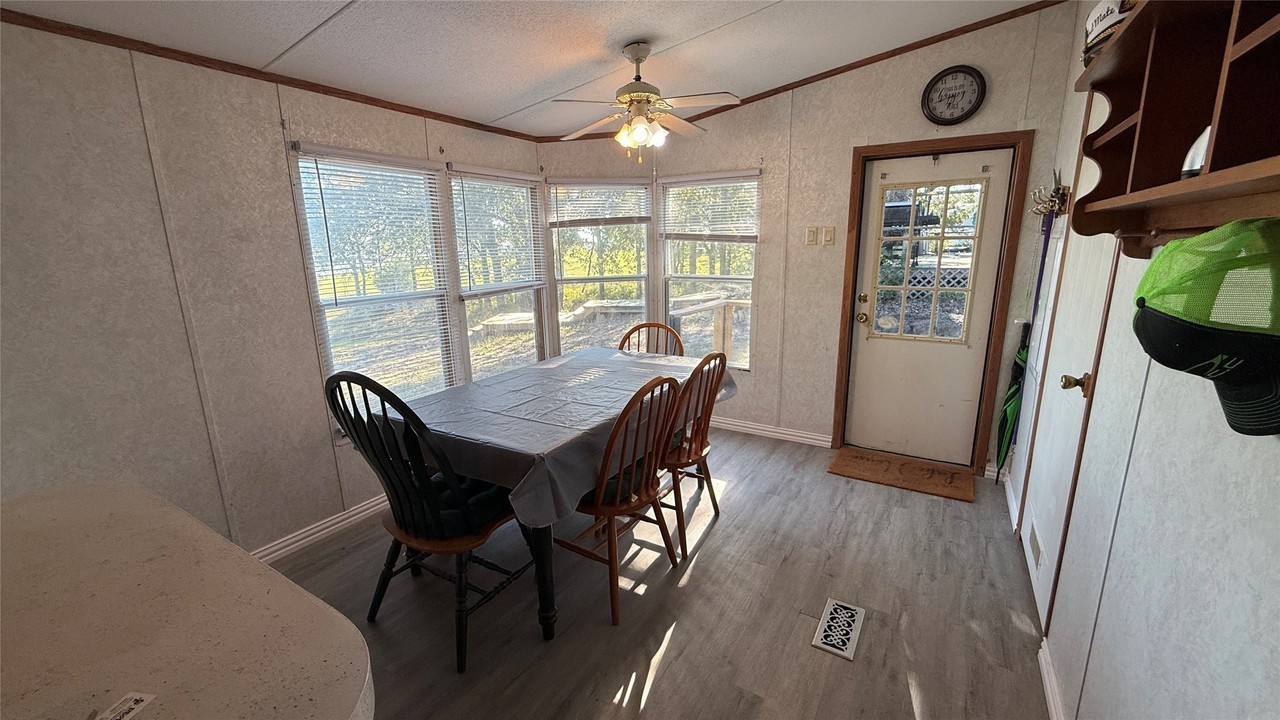 122 Private Road 198 - Photo 5 of 39