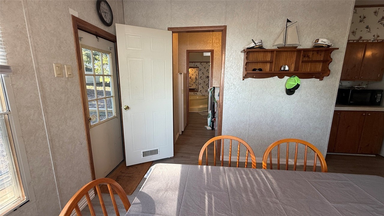 122 Private Road 198 - Photo 7 of 39