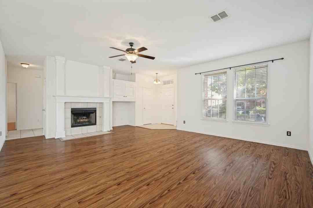 6608 Charles Trl - Photo 2 of 13