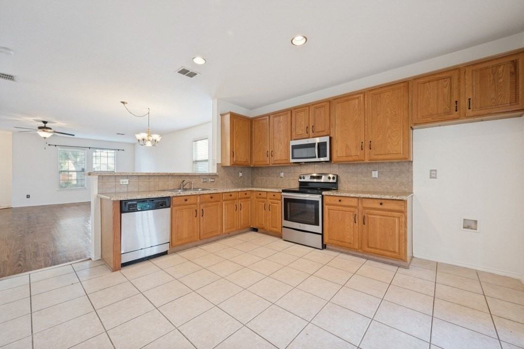 6608 Charles Trl - Photo 5 of 13