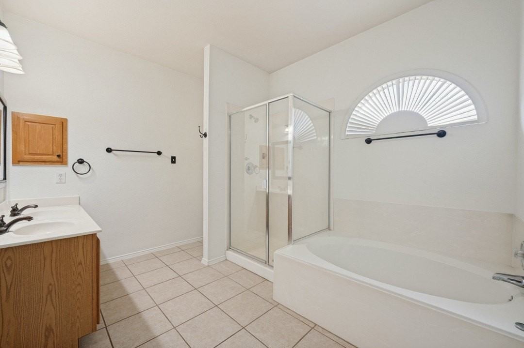 6608 Charles Trl - Photo 6 of 13