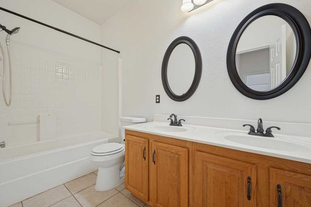 6608 Charles Trl - Photo 7 of 13