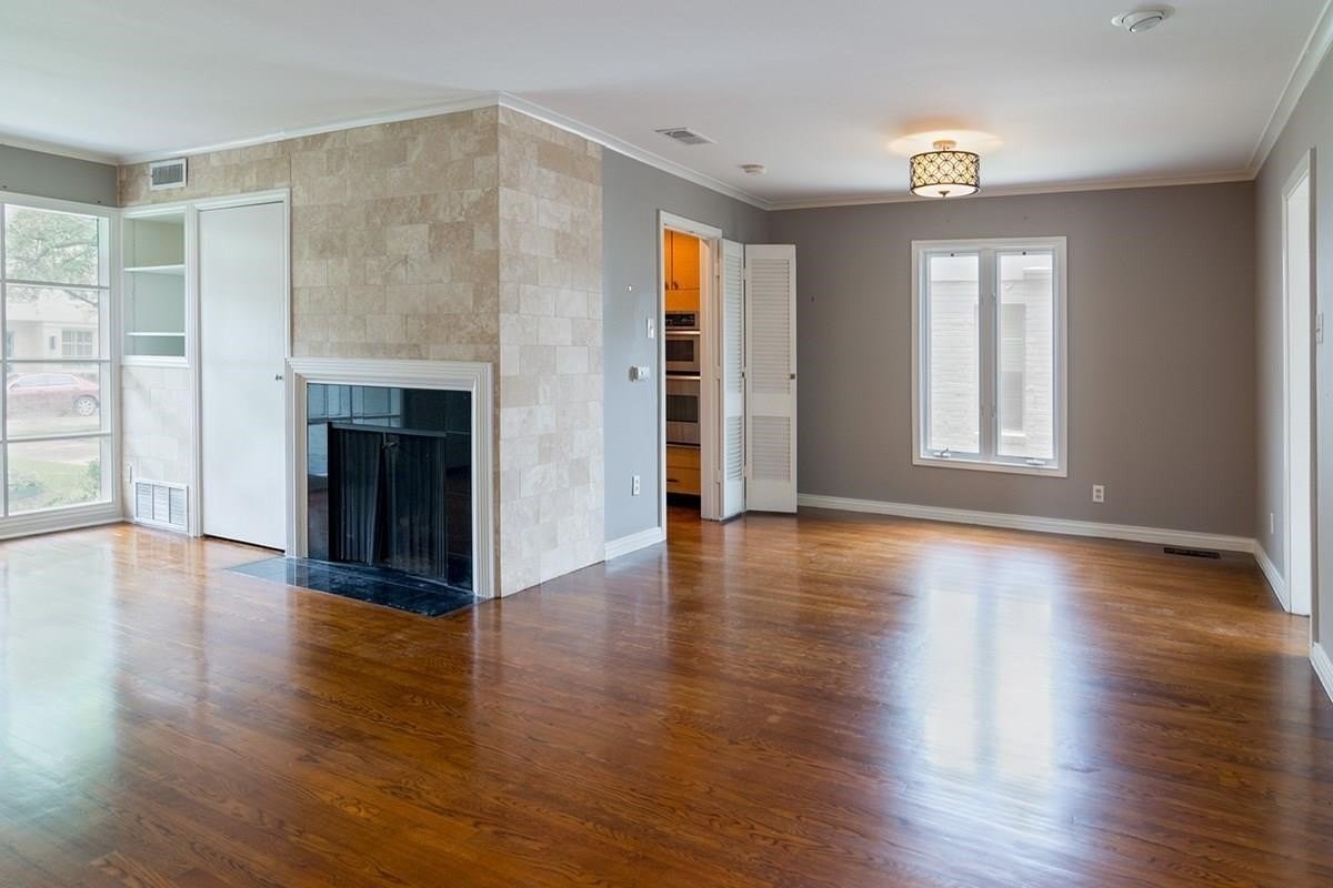 4606 Belclaire Ave - Photo 3 of 25