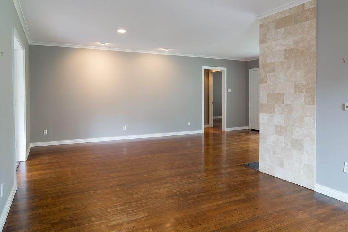 4606 Belclaire Ave - Photo 6 of 25