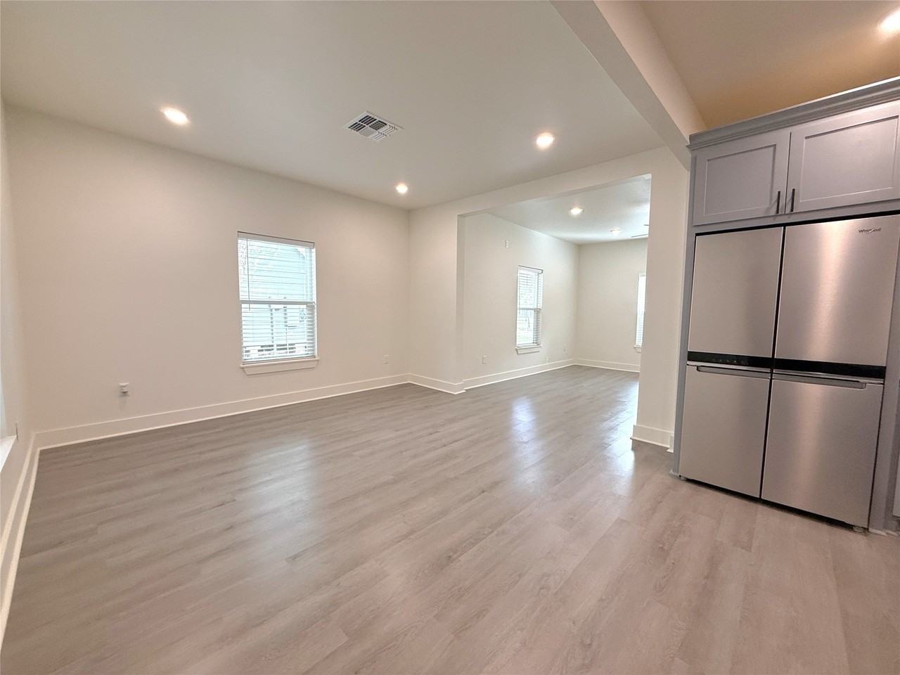 907 Davis St S - Photo 7 of 23