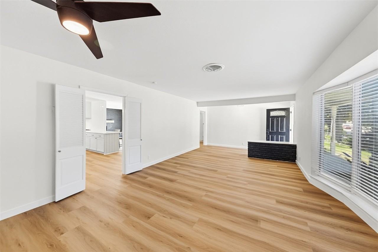 5605 Wimbleton Way - Photo 4 of 27