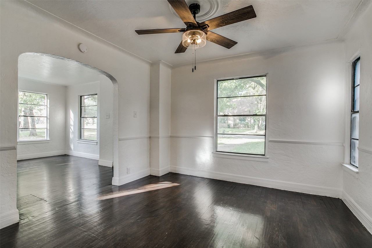 1254 Harlandale Ave - Photo 7 of 23