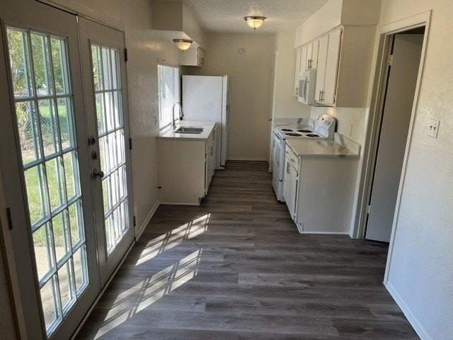 1236 Neptune Dr - Photo 2 of 14