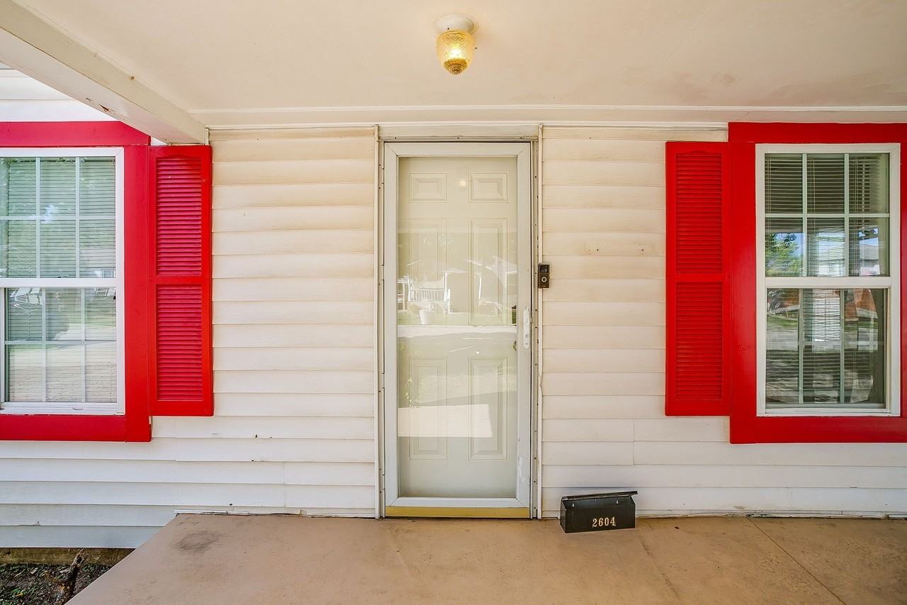 2604 Wayside Ave - Photo 4 of 28