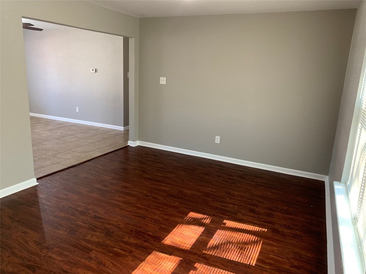 616 Mesquite Ave - Photo 3 of 12
