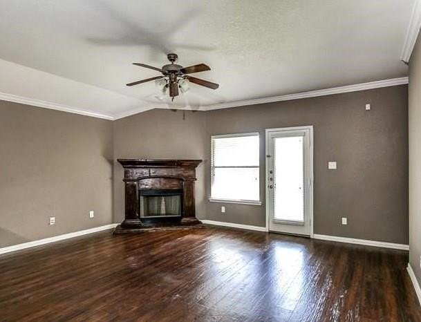 609 Piper Dr - Photo 3 of 8